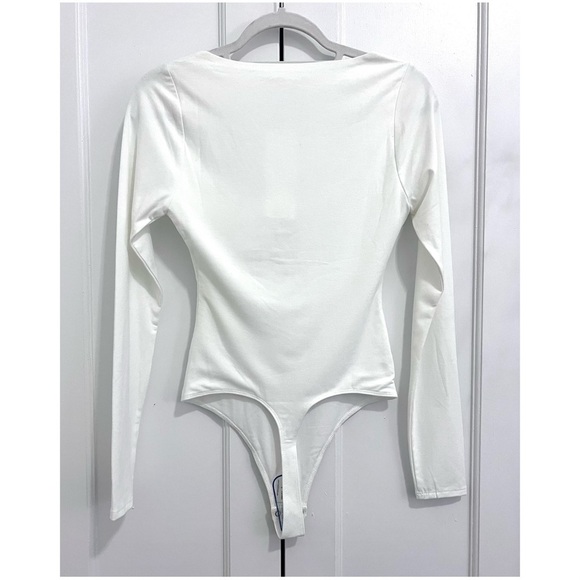 NWT Good American Fitted Long Sleeve Bodysuit in Ivory - Size 1 - Picture 2 of 4